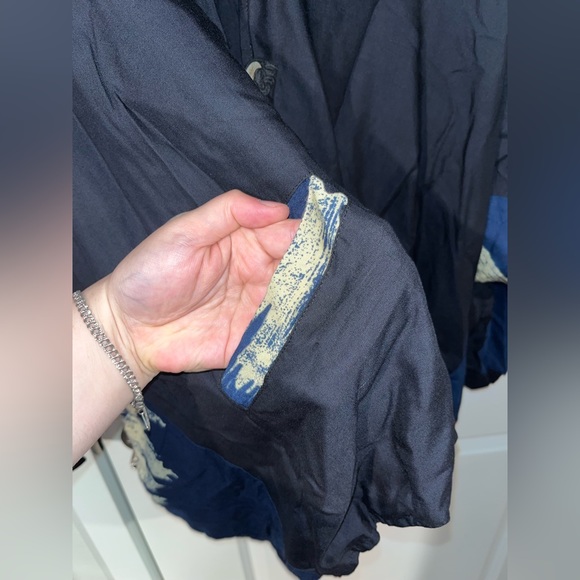 Brand Resort Wear Totem Faced Abstract Boho Cardigan w/ Metal Fastens - Size OS - Picture 10 of 16